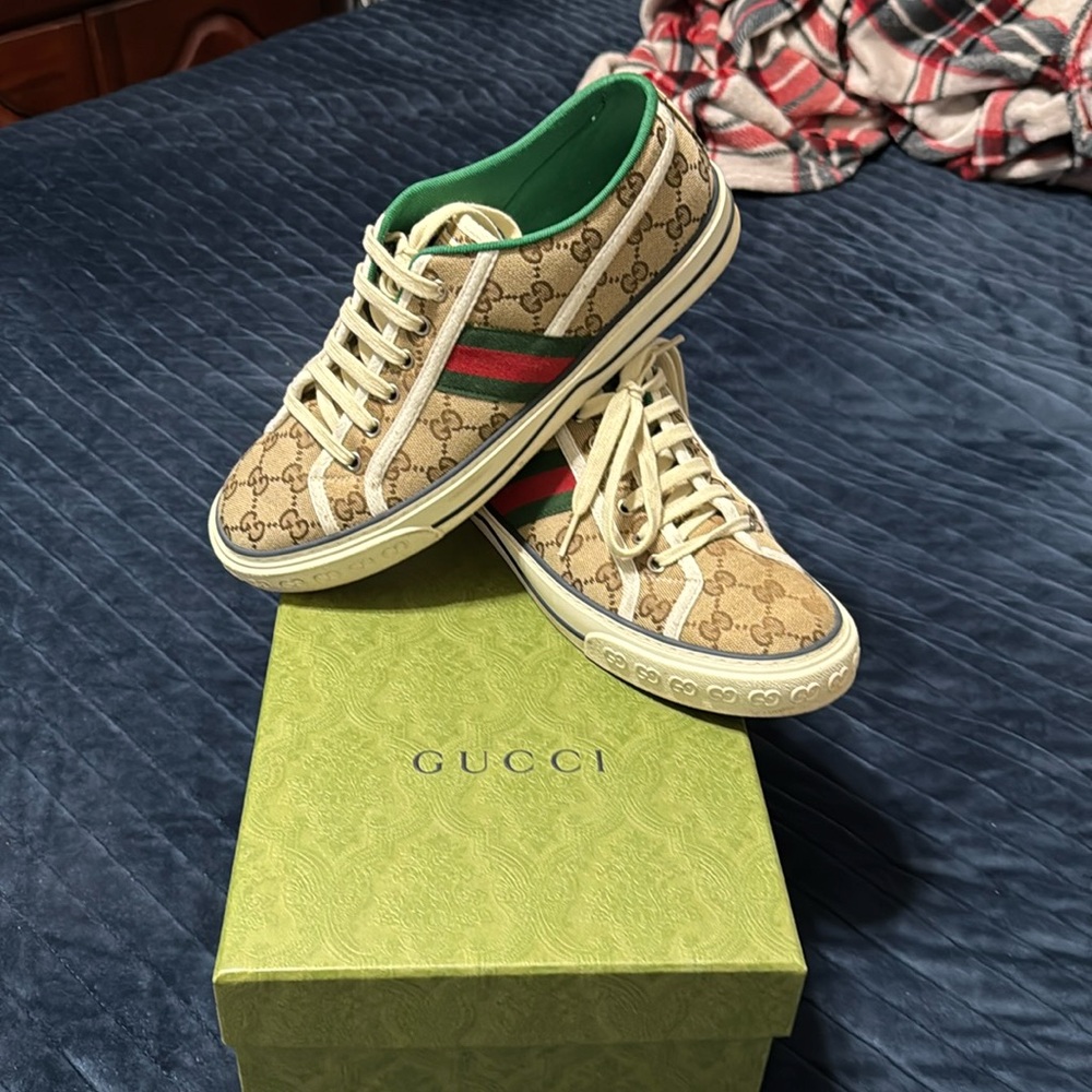 GUCCI